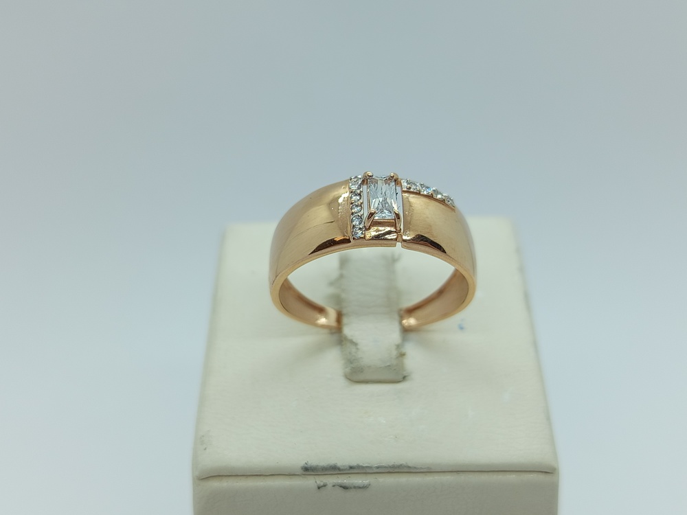 КОЛЬЦО С КАМНЯМИ (Au 585)