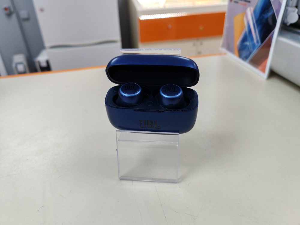 Наушники беспроводные JBL Live 300 TWS