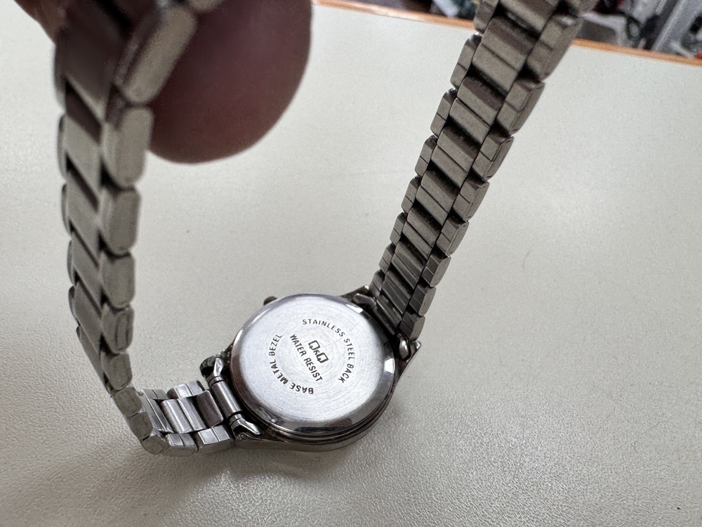 Часы наручные Omax Q207-401