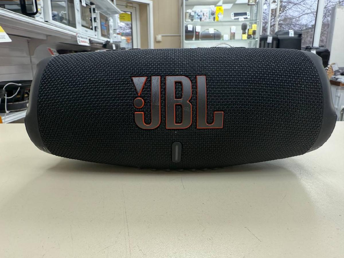 Портативная акустика JBL Charge 5
