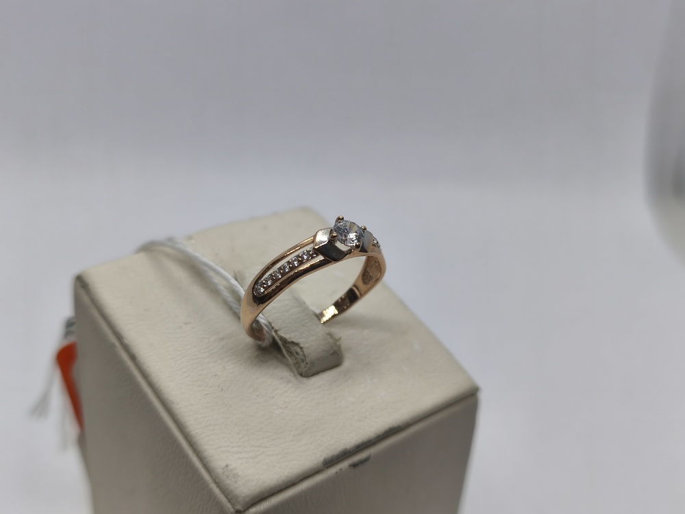 КОЛЬЦО С КАМНЯМИ (Au 585)