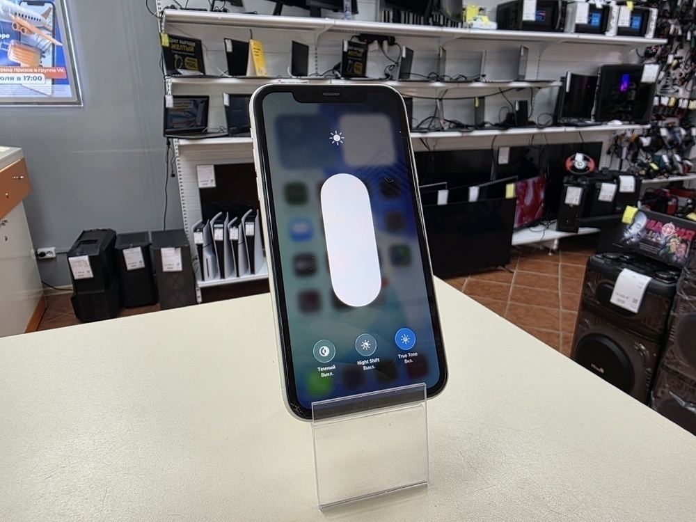 Смартфон Apple iPhone 11 128Gb