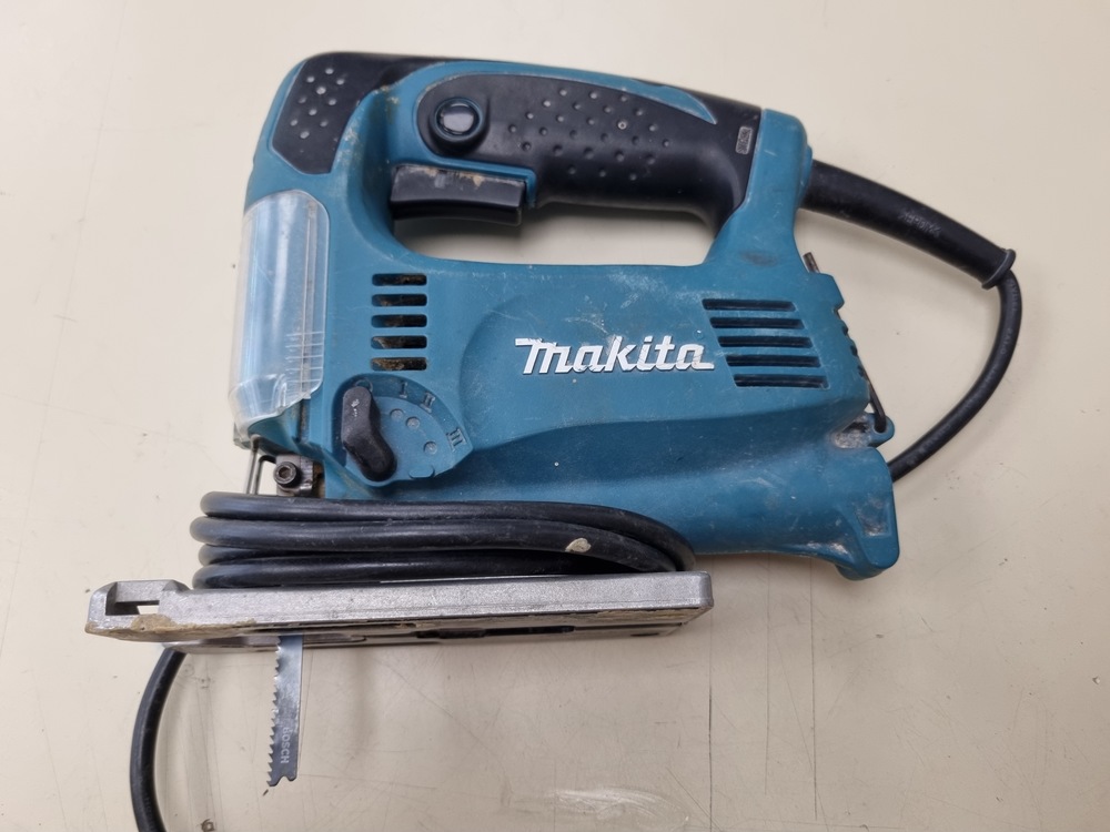 Лобзик Makita 4329