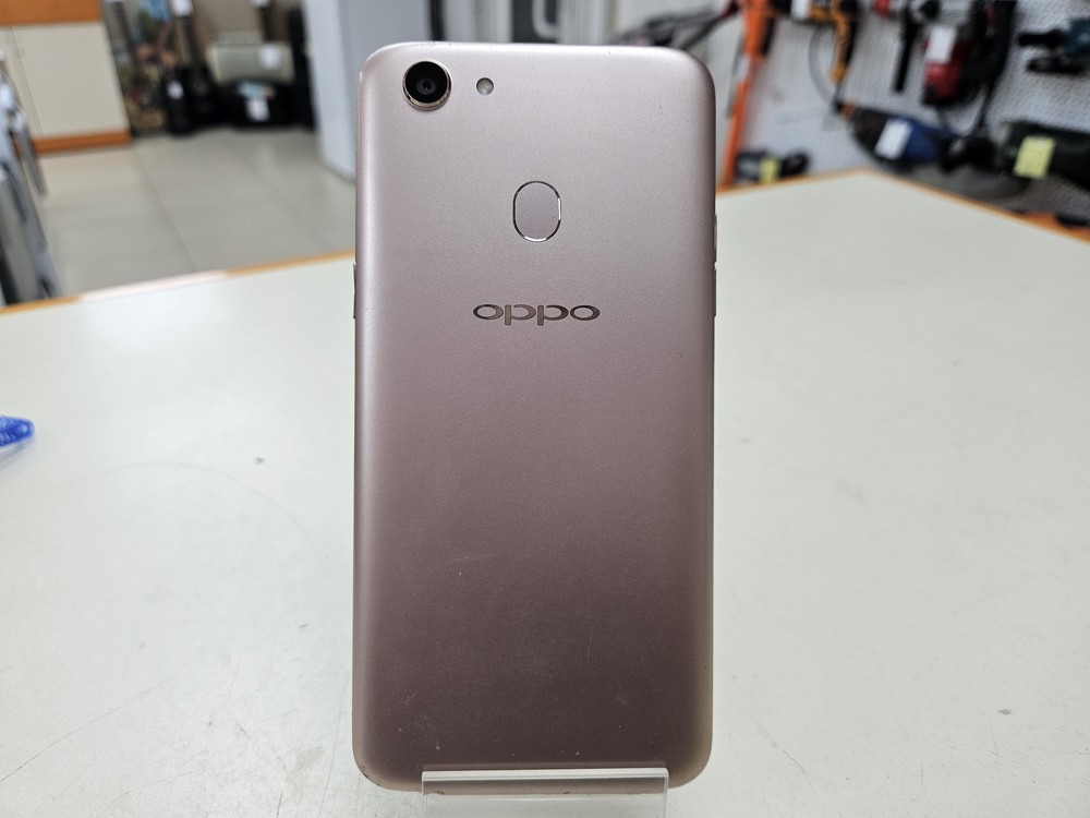 Смартфон Oppo F5 4/32