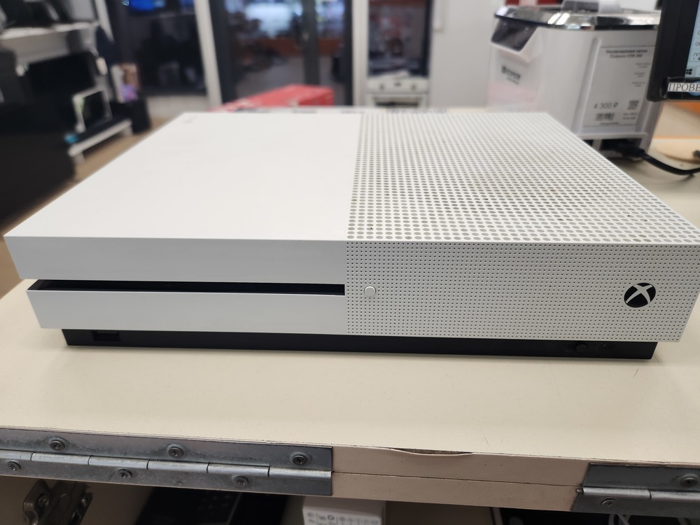 Игровая приставка Xbox One S 500Gb