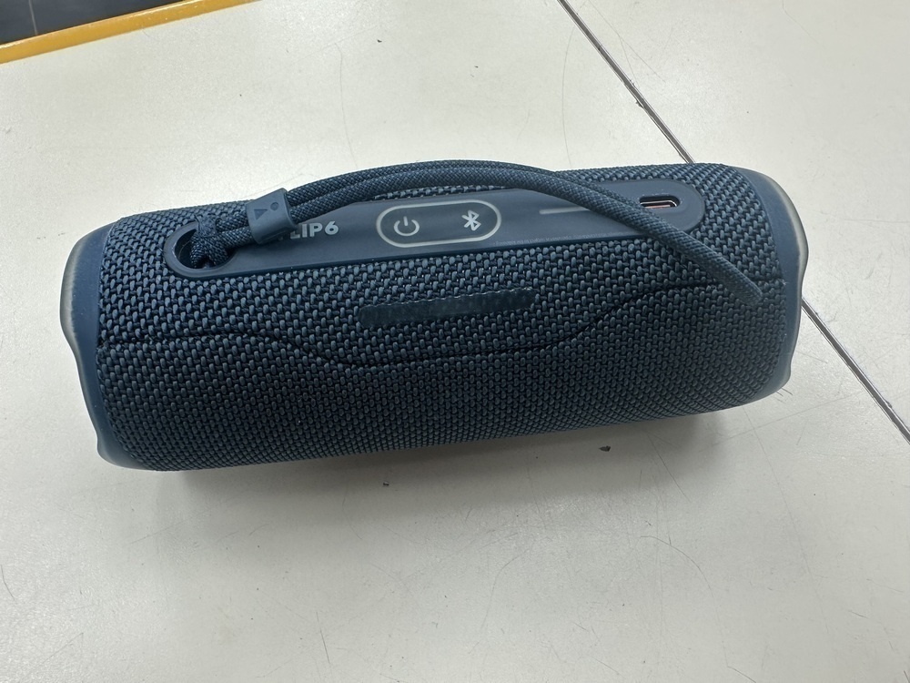 Портативная акустика JBL Flip 6;