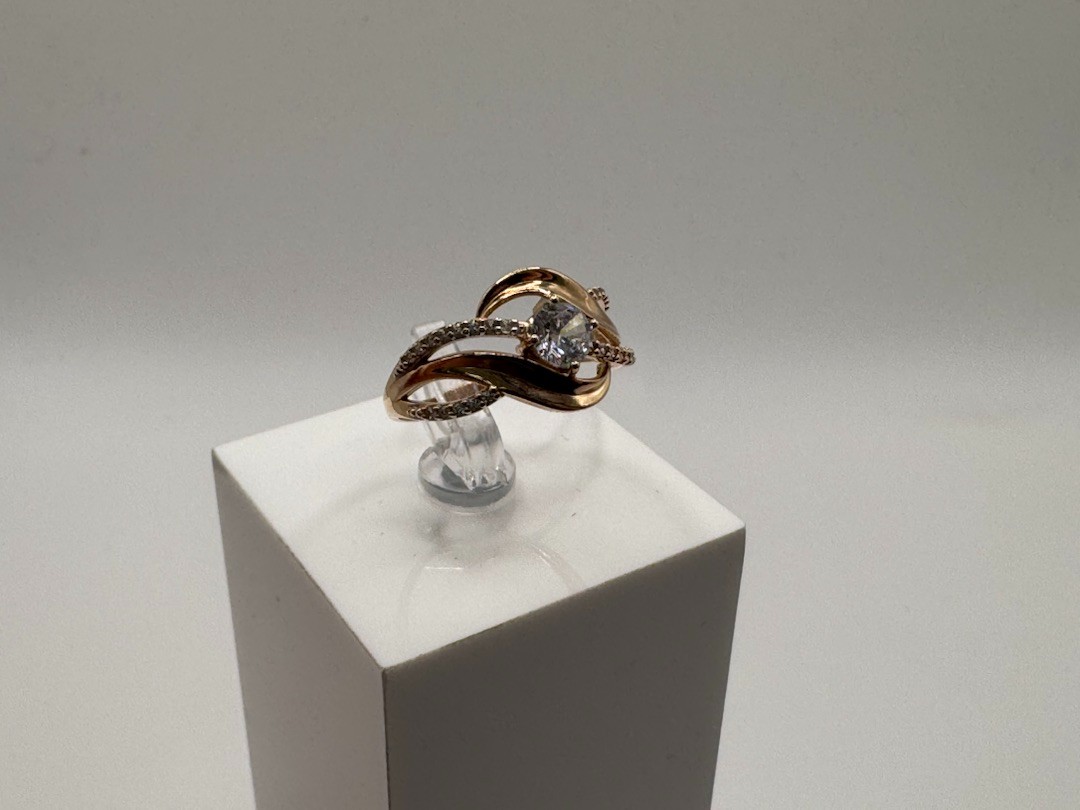 КОЛКМИ585 КОЛЬЦО С КАМНЯМИ (Au 585)