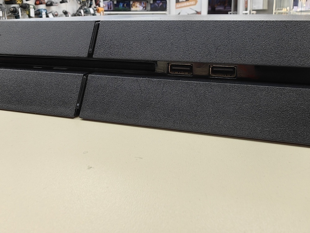 Игровая приставка PlayStation 4 FAT 500GB Игровая приставка PlayStation 4 FAT 500GB