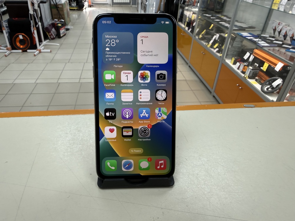 Смартфон Apple iPhone X 64Gb