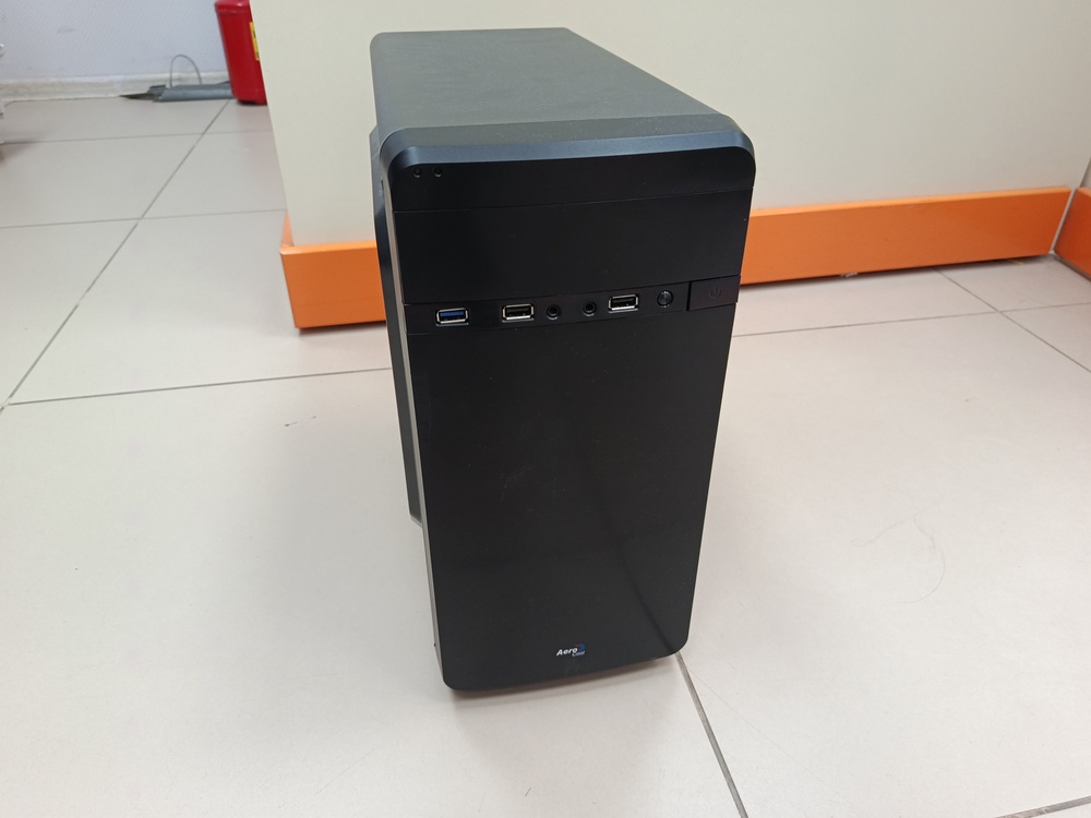 Системный блок Aero Cool; Core i5-9400F, GeForce GTX 1650, 8 Гб, 256 Гб, 1 Tb