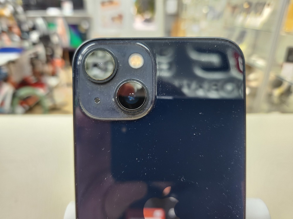 Смартфон Apple iPhone 13 128Gb