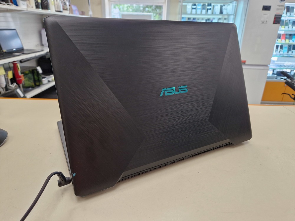 Ноутбук ASUS; Ryzen 5 2500U, GeForce GTX 1050 2Gb, 16 Гб, Нет, 1 Tb
