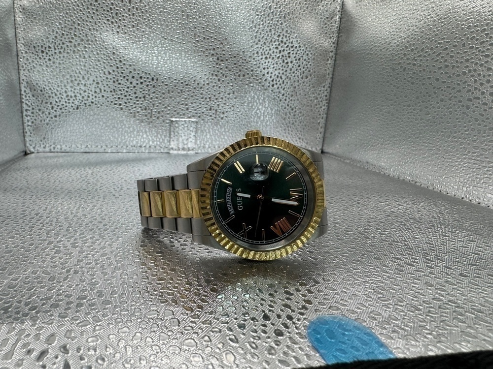 Часы наручные GUESS GW0265G8