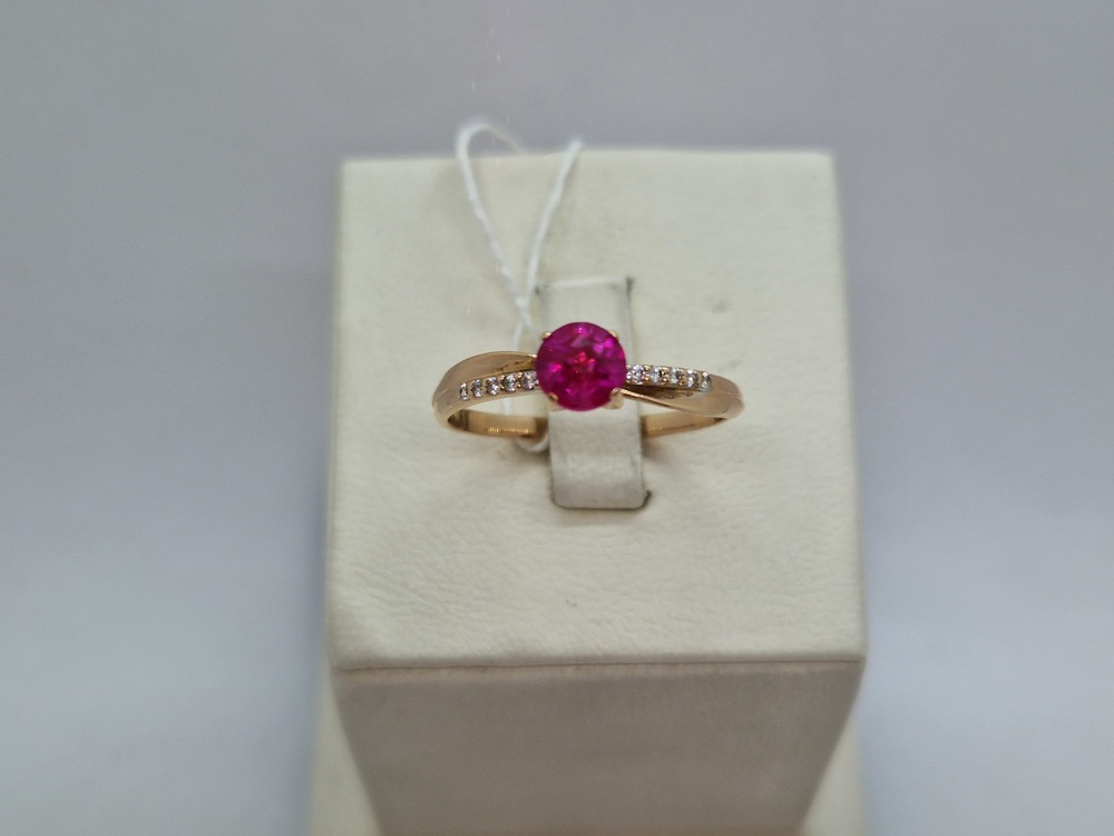 КОЛЬЦО С КАМНЯМИ (Au 585)