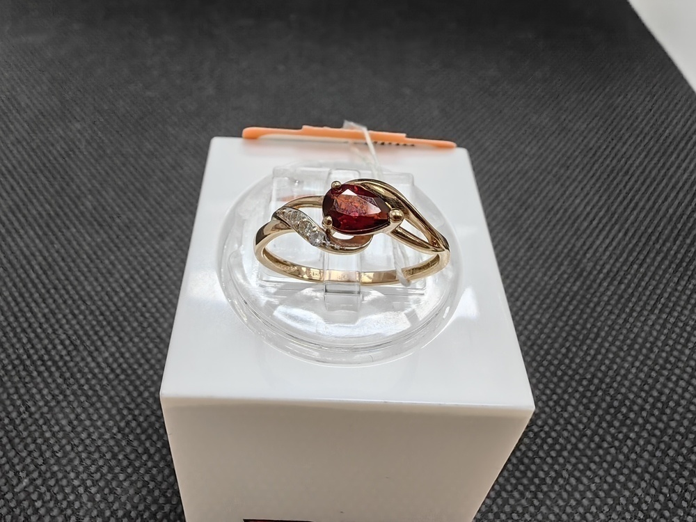 КОЛКМИ585 КОЛЬЦО С КАМНЯМИ (Au 585) КОЛКМИ585 КОЛЬЦО С КАМНЯМИ (Au 585)