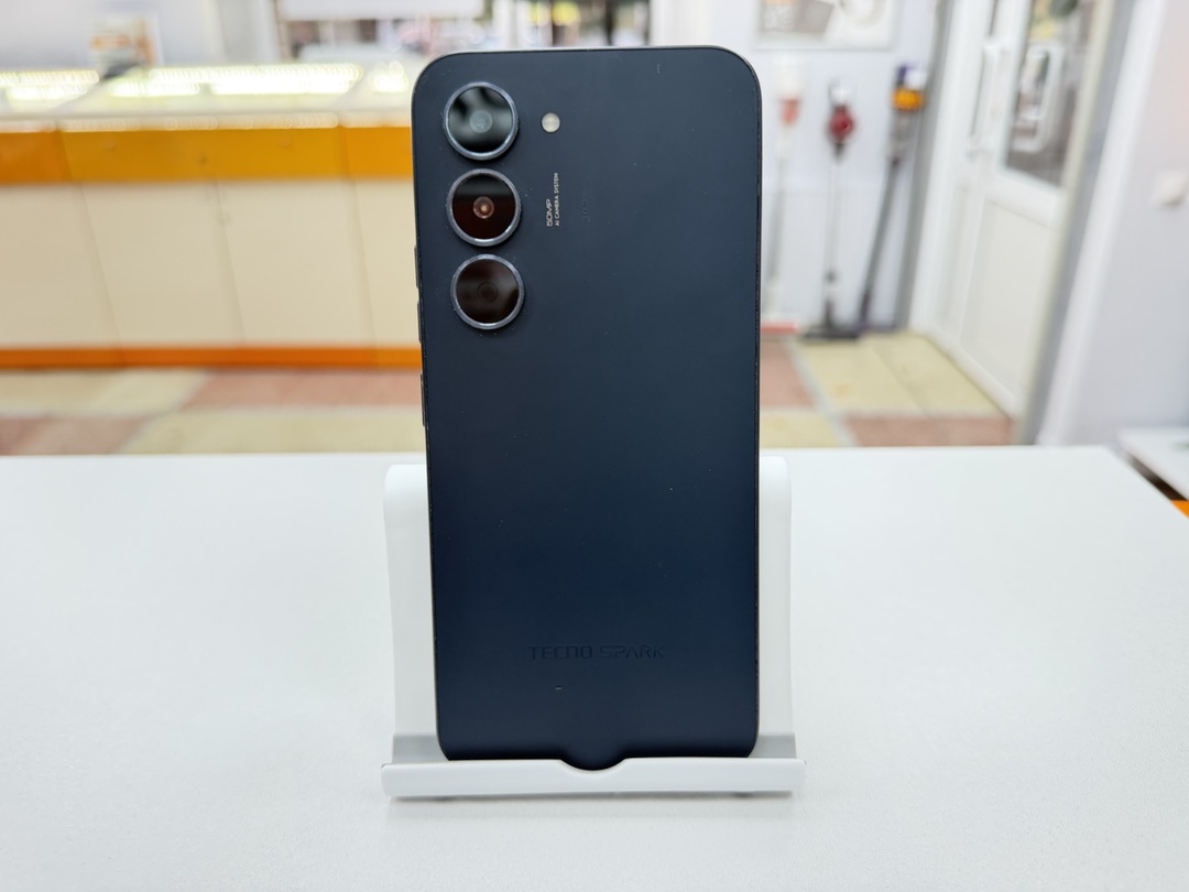 Смартфон Tecno SPARK 40 PRO 8/128