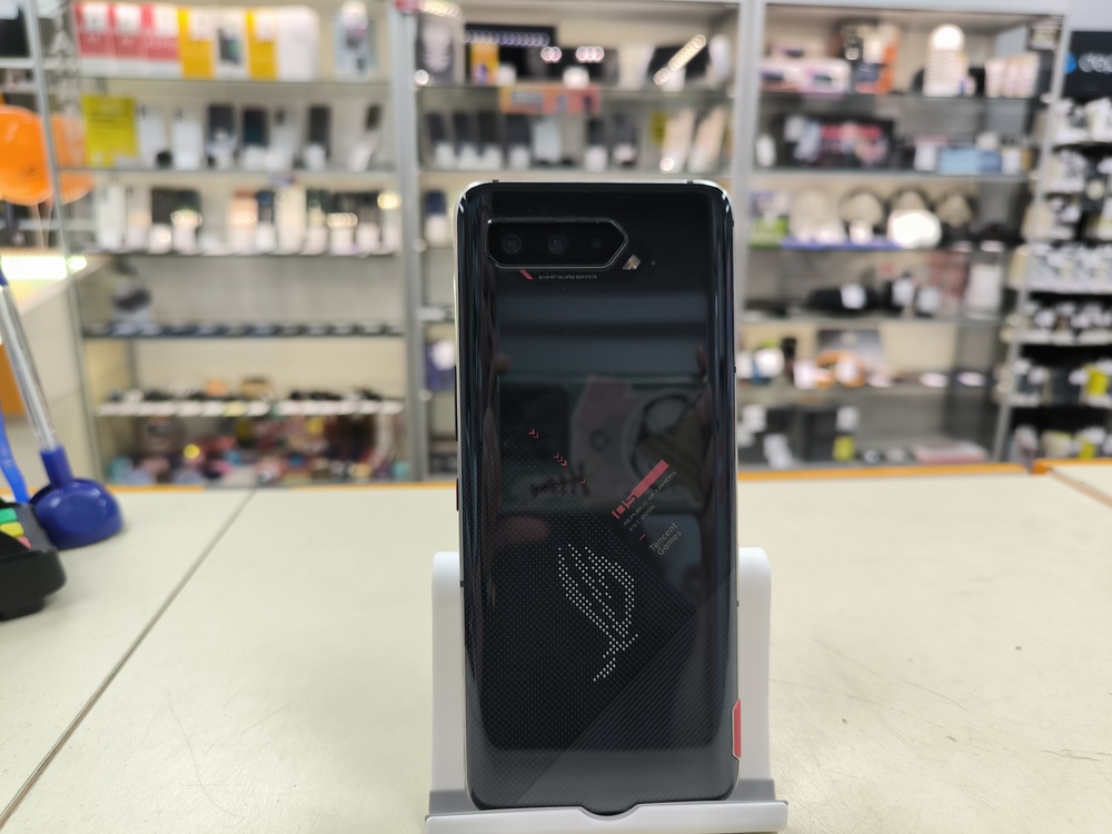Смартфон Asus Rog Phone 5 12/256