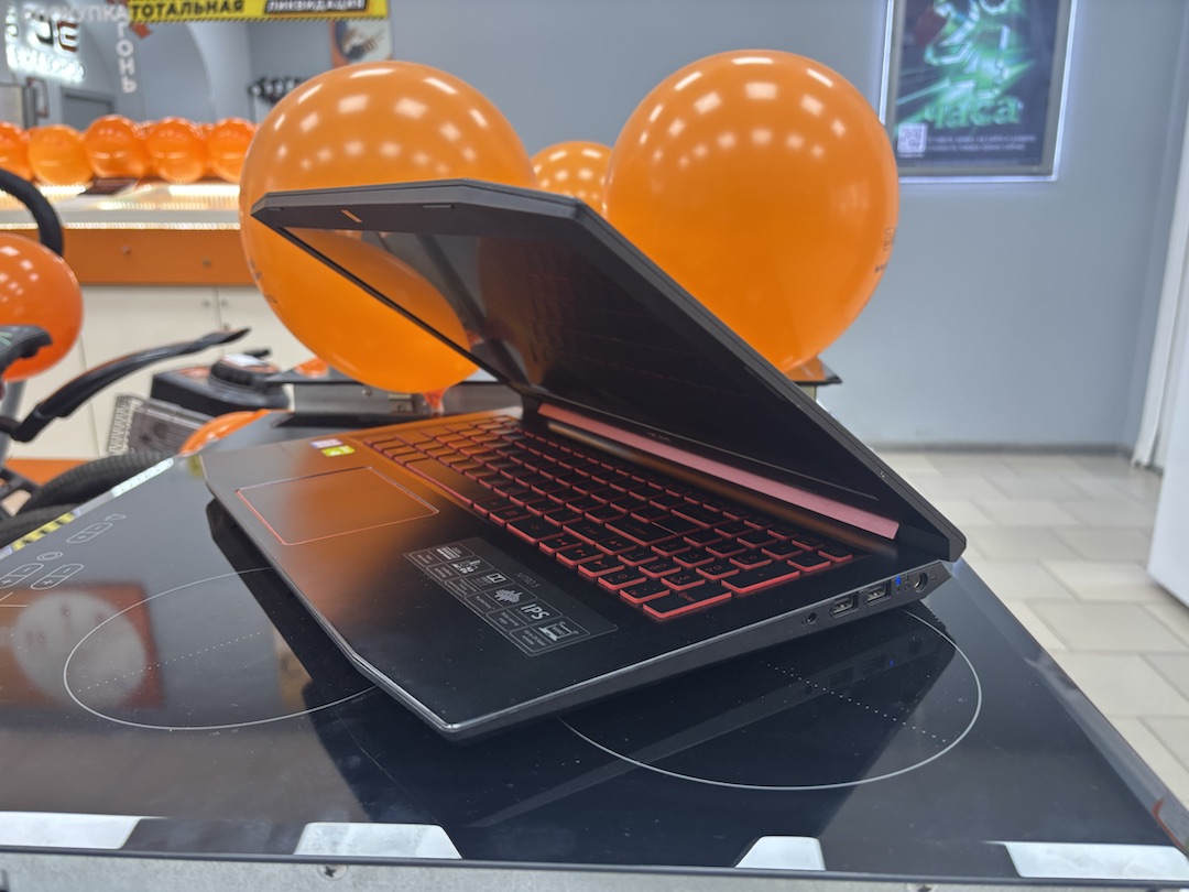 Ноутбук Acer; Core i5-8250U, GeForce MX150 (25 W), 6 Гб, Нет, 1 Tb