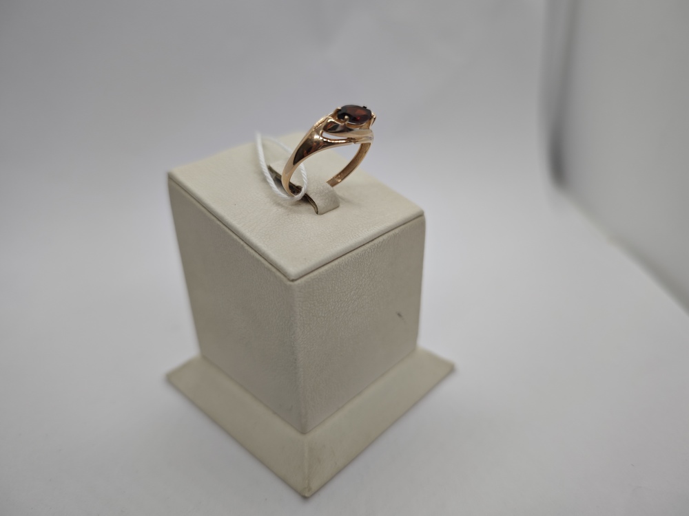 КОЛКМ585 КОЛЬЦО С КАМНЕМ (Au 585)