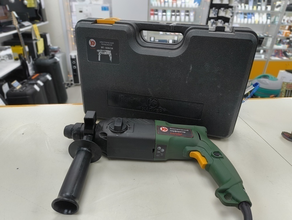 Перфоратор Калибр ЭЛ-650/24