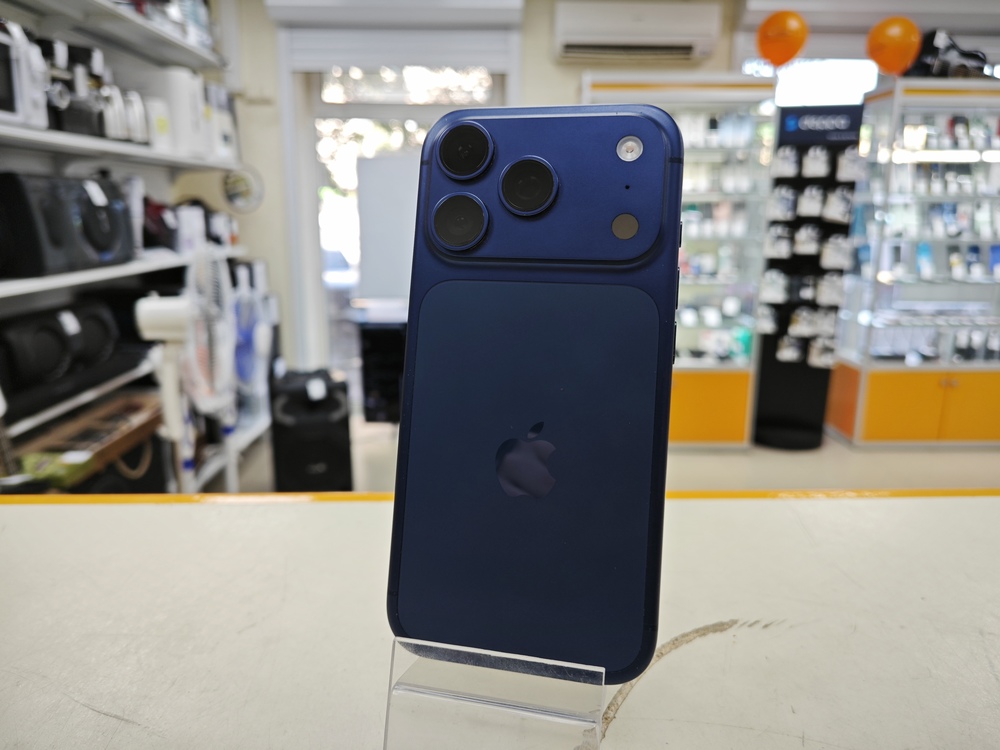 Смартфон Apple Iphone 17 Pro 256Gb eSim