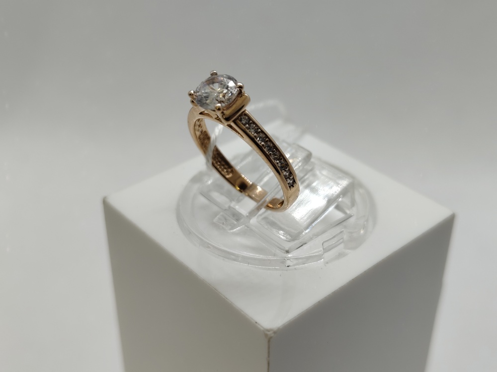 КОЛЬЦО С КАМНЯМИ (Au 585)