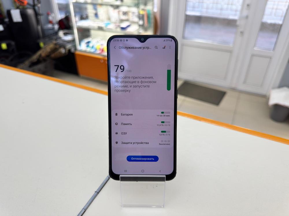 Смартфон Samsung Galaxy A20 3/32