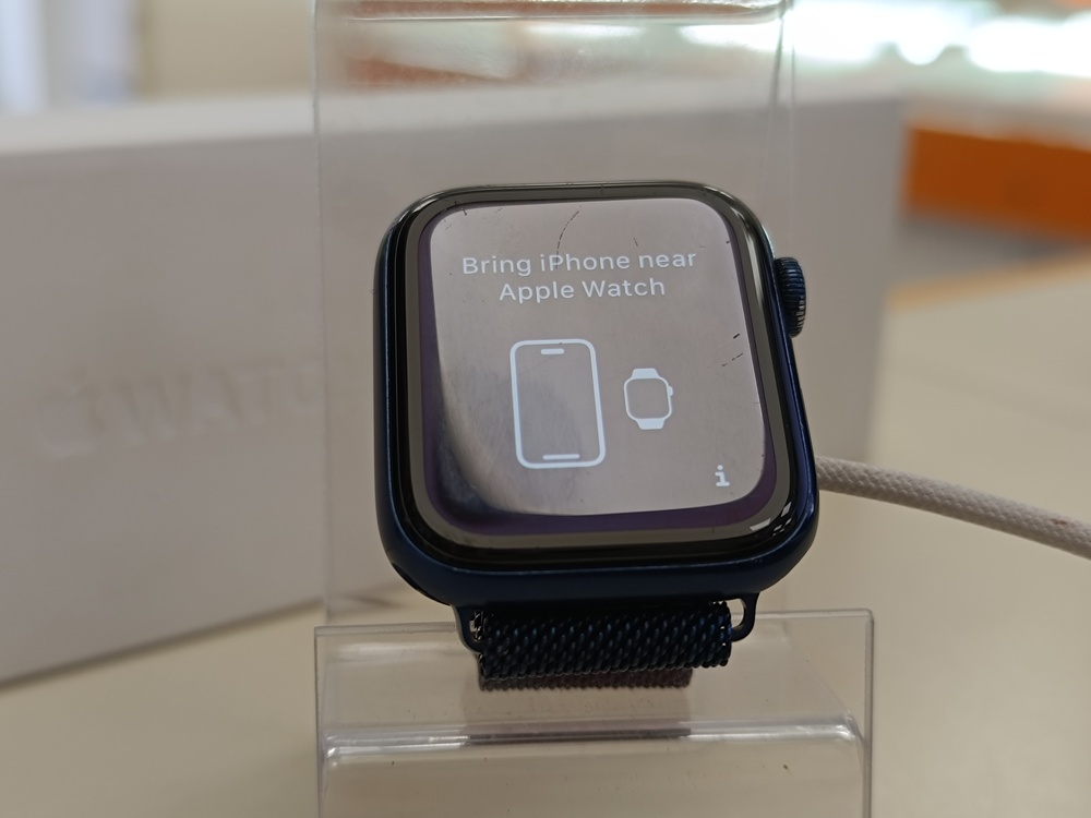 Смарт-часы Apple Watch Series 6 44 мм