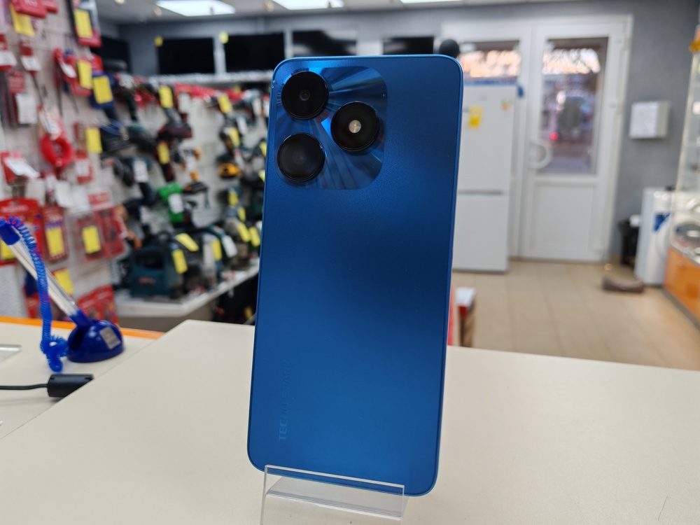 Смартфон Tecno Spark 10 4/128