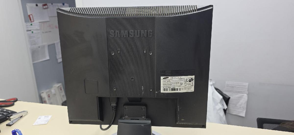 Монитор Samsung 170M