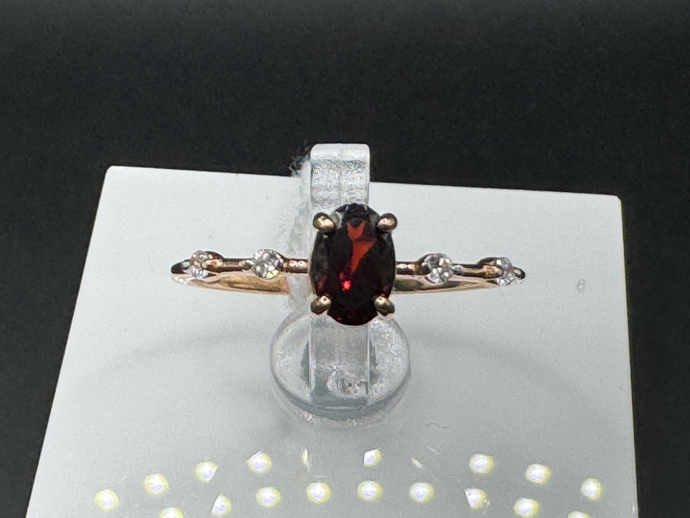 КОЛКМИ585 КОЛЬЦО С КАМНЯМИ (Au 585)