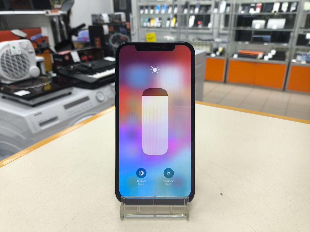 Смартфон Apple iPhone 12 64Gb