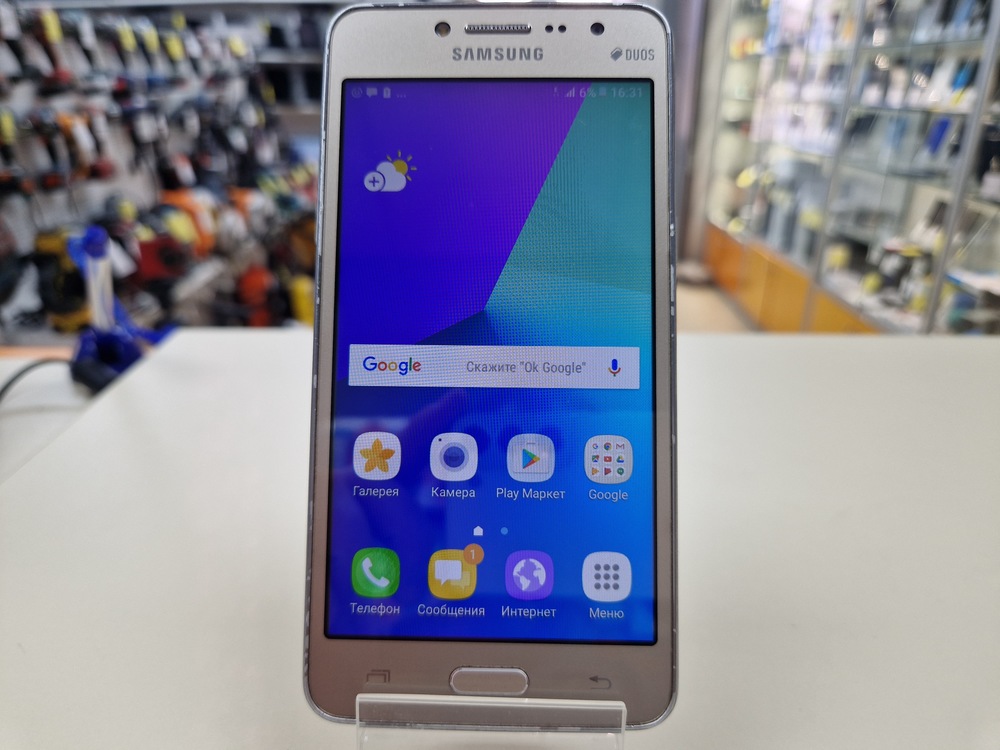 Смартфон Samsung Galaxy J2 Prime