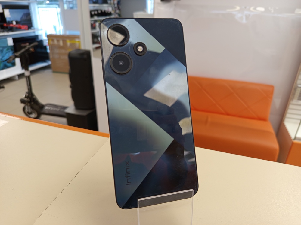 Смартфон Infinix HOT 30i 8/128