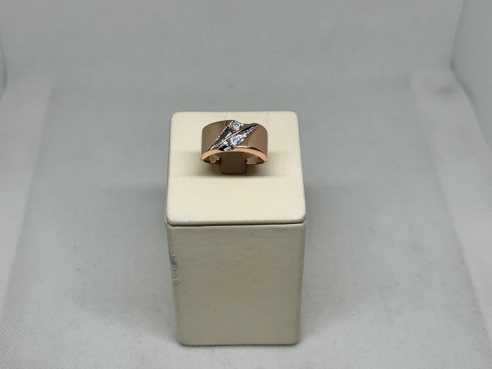 КОЛЬЦО С КАМНЯМИ (Au 585)