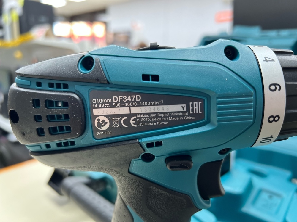 Шуруповерт Makita DF347D