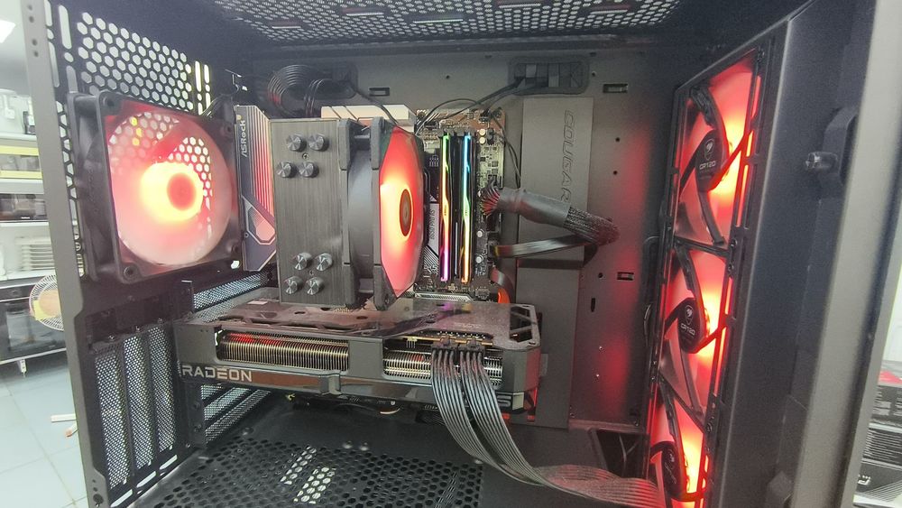 Системный блок Cougar; Ryzen 5 7600, Radeon RX 7800 XT, 32 Гб, 1.5 Tb, Нет