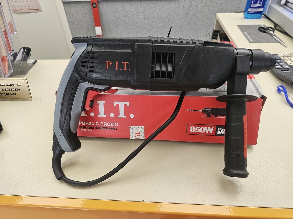 Перфоратор P.I.T. PBH24-C