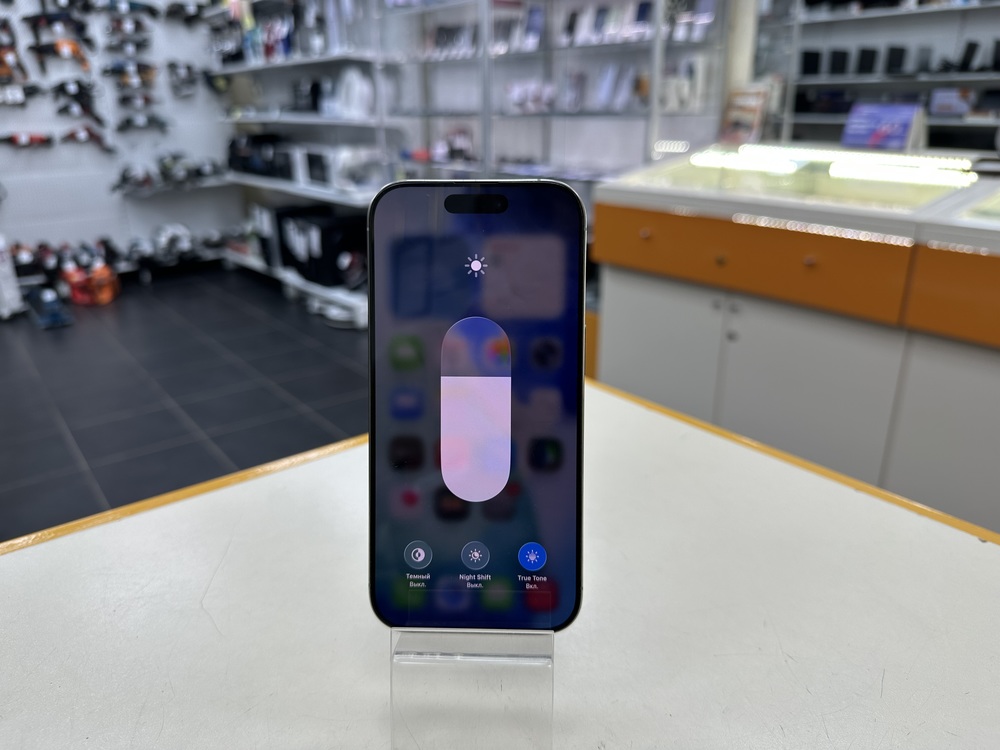 Смартфон Apple Iphone 16 Pro 256Gb