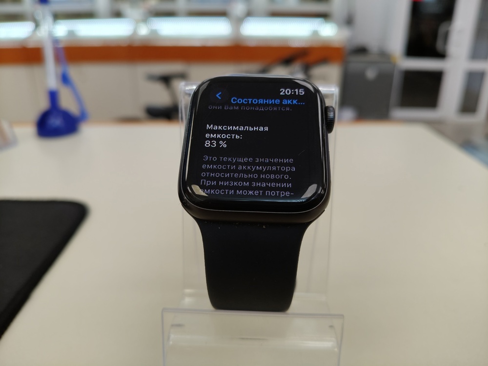 Смарт-часы Apple Watch SE 44mm
