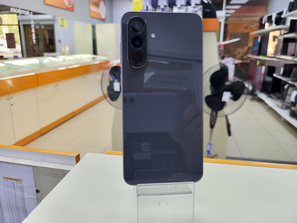Смартфон Samsung Galaxy A56 8/128
