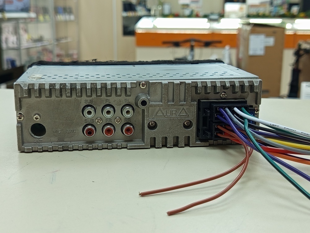 Автомагнитола Aura AMH-530BT