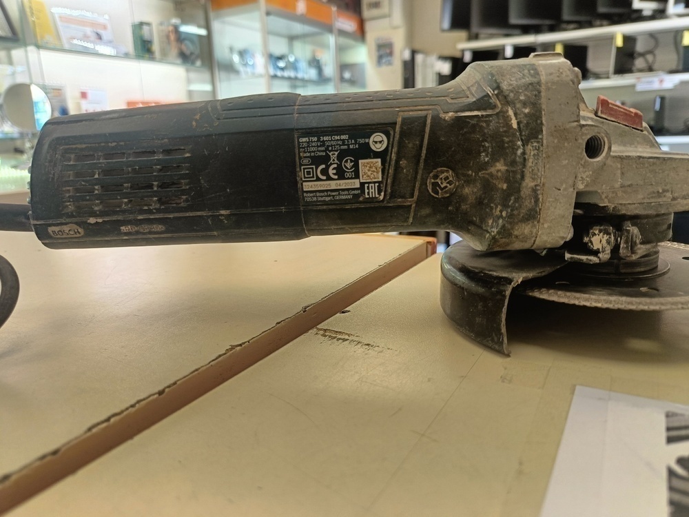Угловая шлифмашина Bosch GWS 750-125
