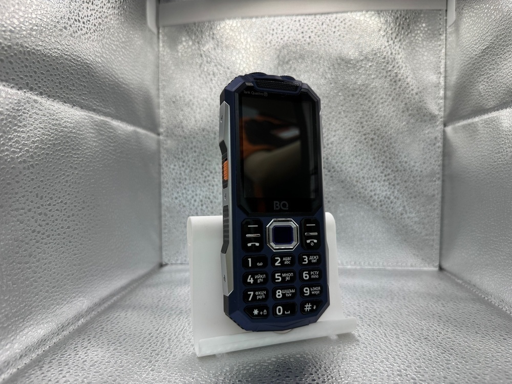 Мобильный телефон BQ Tank Quattro