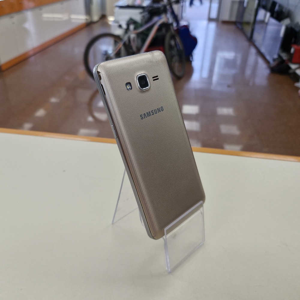 Смартфон Samsung Galaxy J2 Prime