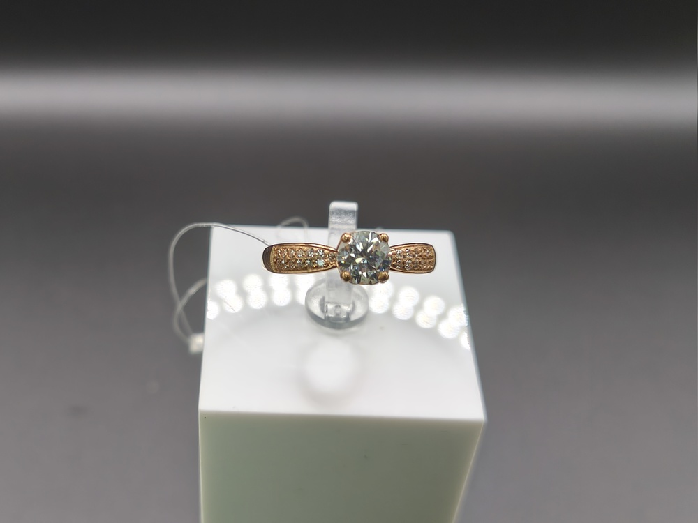 КОЛЬЦО С КАМНЯМИ (Au 585)