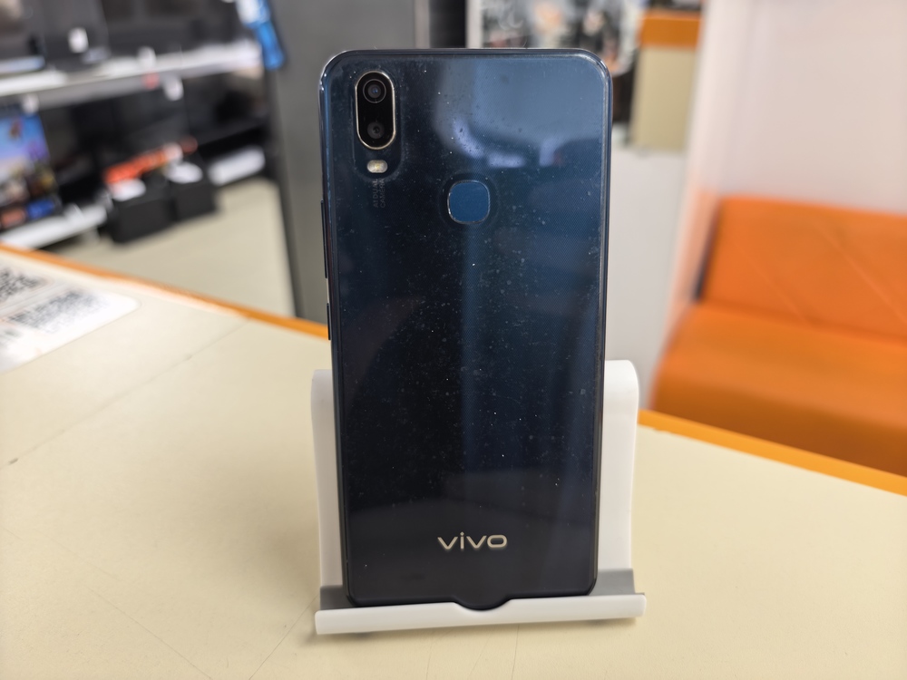 Смартфон Vivo 1906 3/32