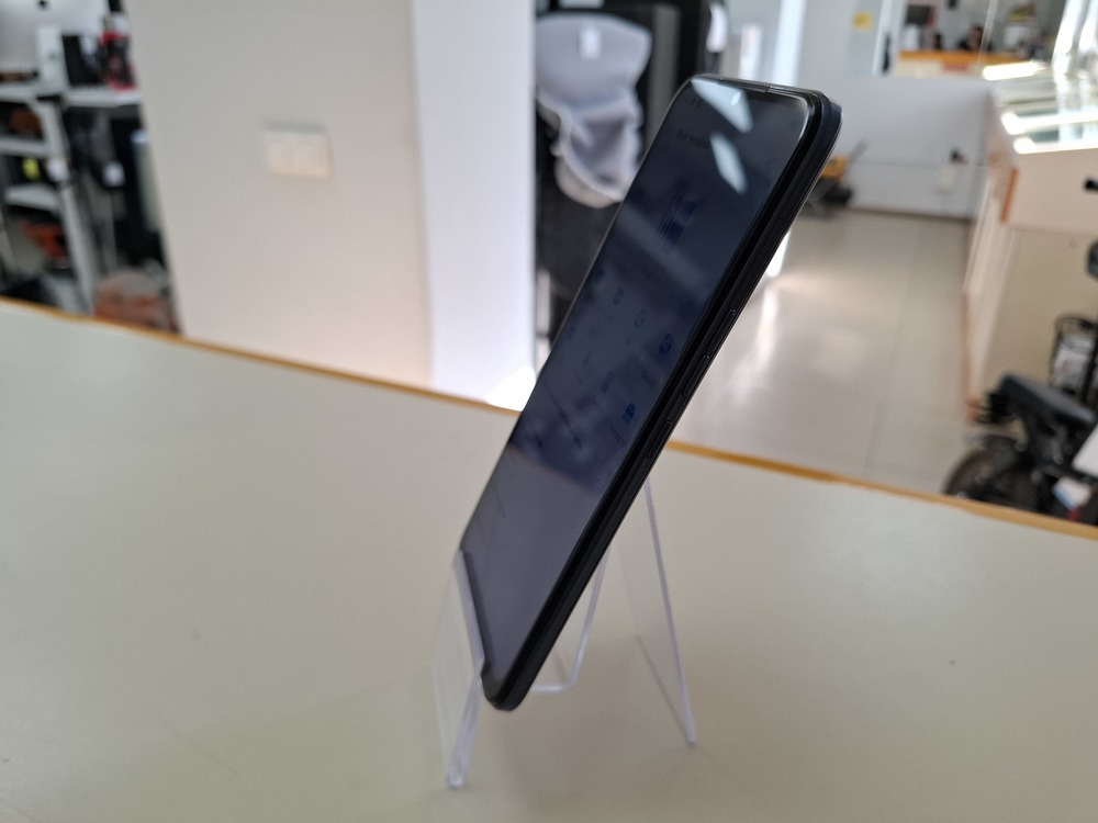 Смартфон Tecno Spark 8C 4/64