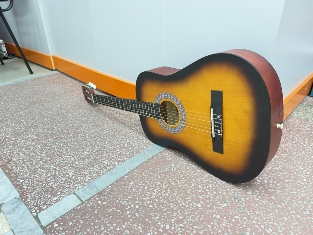 Гитара акустическая Belucci BC3825 SB