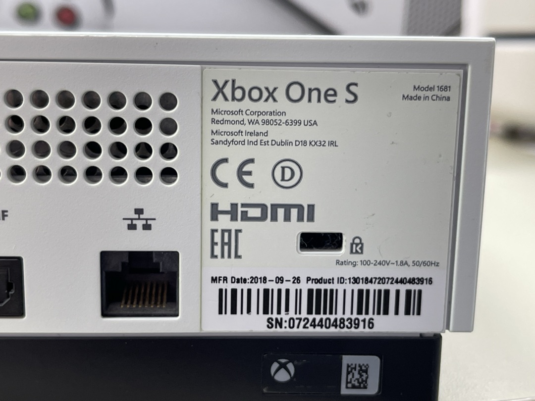 Игровая приставка Xbox One S 1TB